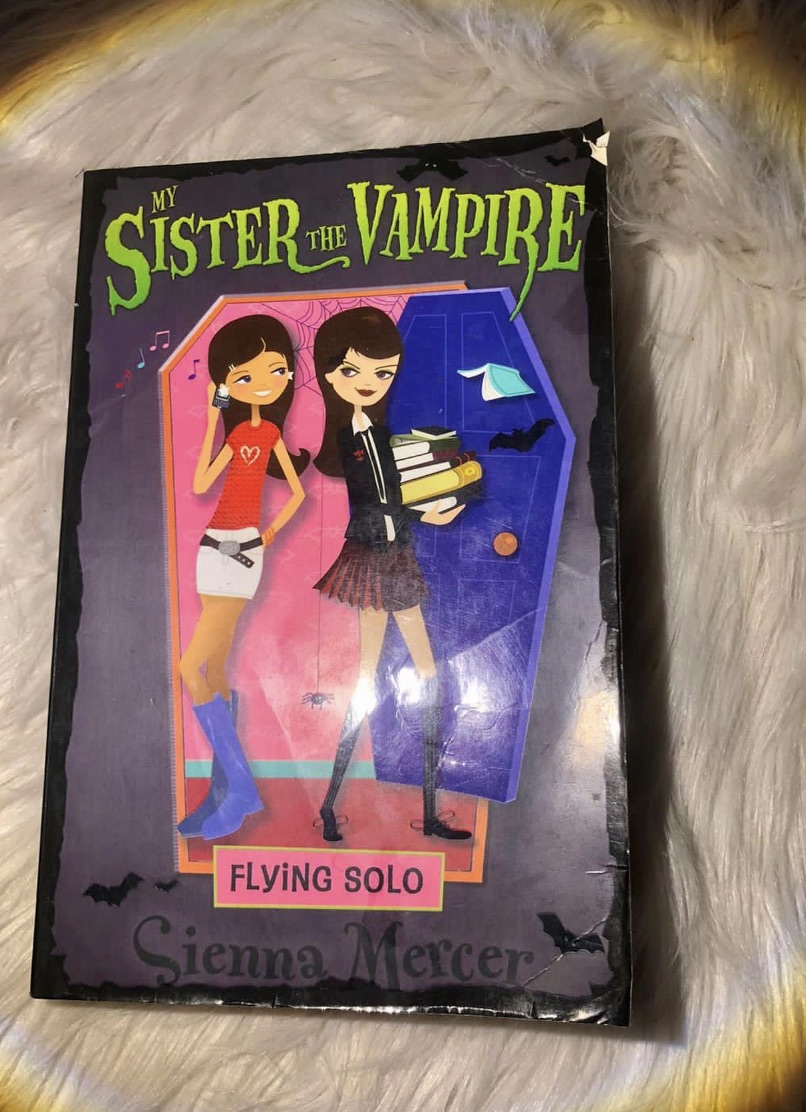 My Sister the Vampire: Flying Solo
